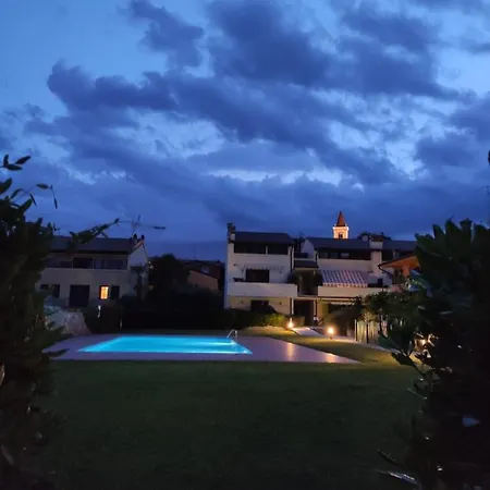 Private Garden Giardino Privato A - House Amorino Apartment Bardolino