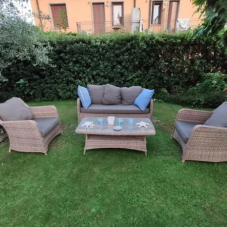 Apartment Private Garden Giardino Privato A - House Amorino