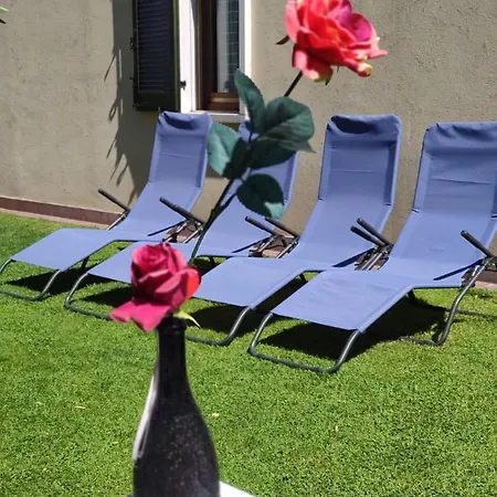 Apartment Private Garden Giardino Privato A - House Amorino *