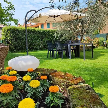Halloween House A House Private Garden Amorino * Bardolino