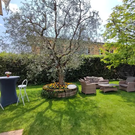 Private Garden Giardino Privato A - House Amorino Apartment