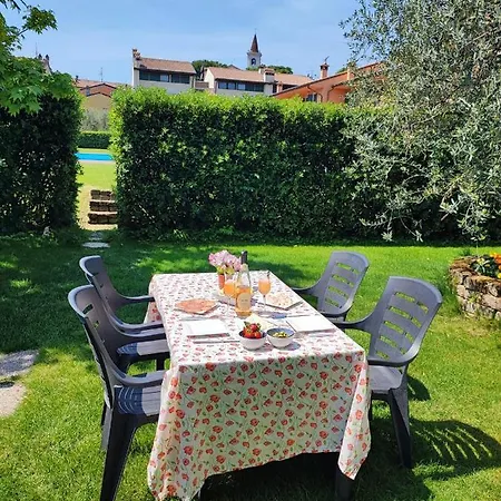 Apartment Private Garden Giardino Privato A - House Amorino